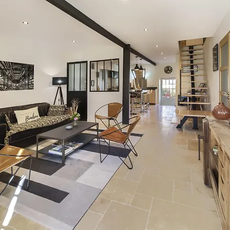 1694 - 4 Etoiles - Proche Futuroscope Scorbé-Clairvaux