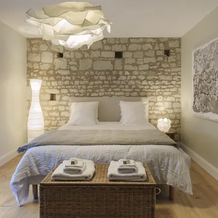 1694 - 4 Etoiles - Proche Futuroscope Feriehus Scorbé-Clairvaux