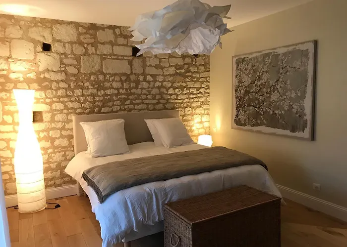 1694 - 4 étoiles - Proche Futuroscope * Scorbé-Clairvaux