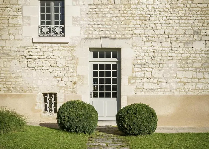 1694 - 4 étoiles - Proche Futuroscope * Scorbé-Clairvaux