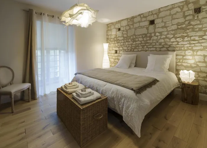 1694 - 4 étoiles - Proche Futuroscope Scorbé-Clairvaux