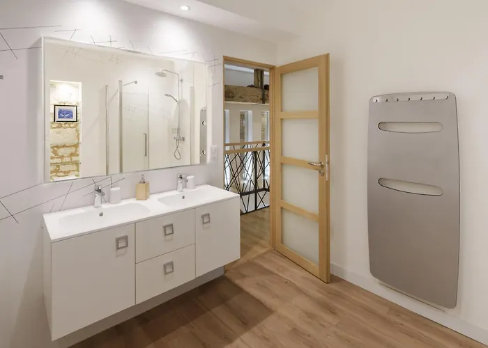 1694 - 4 étoiles - Proche Futuroscope Scorbé-Clairvaux