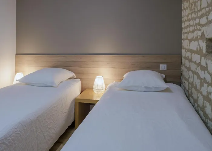 1694 - 4 étoiles - Proche Futuroscope