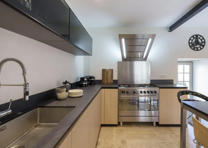 1694 - 4 étoiles - Proche Futuroscope Scorbé-Clairvaux